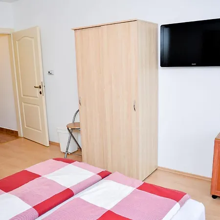 Sovaapartman 3*