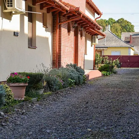 Sovaapartman Guest house *